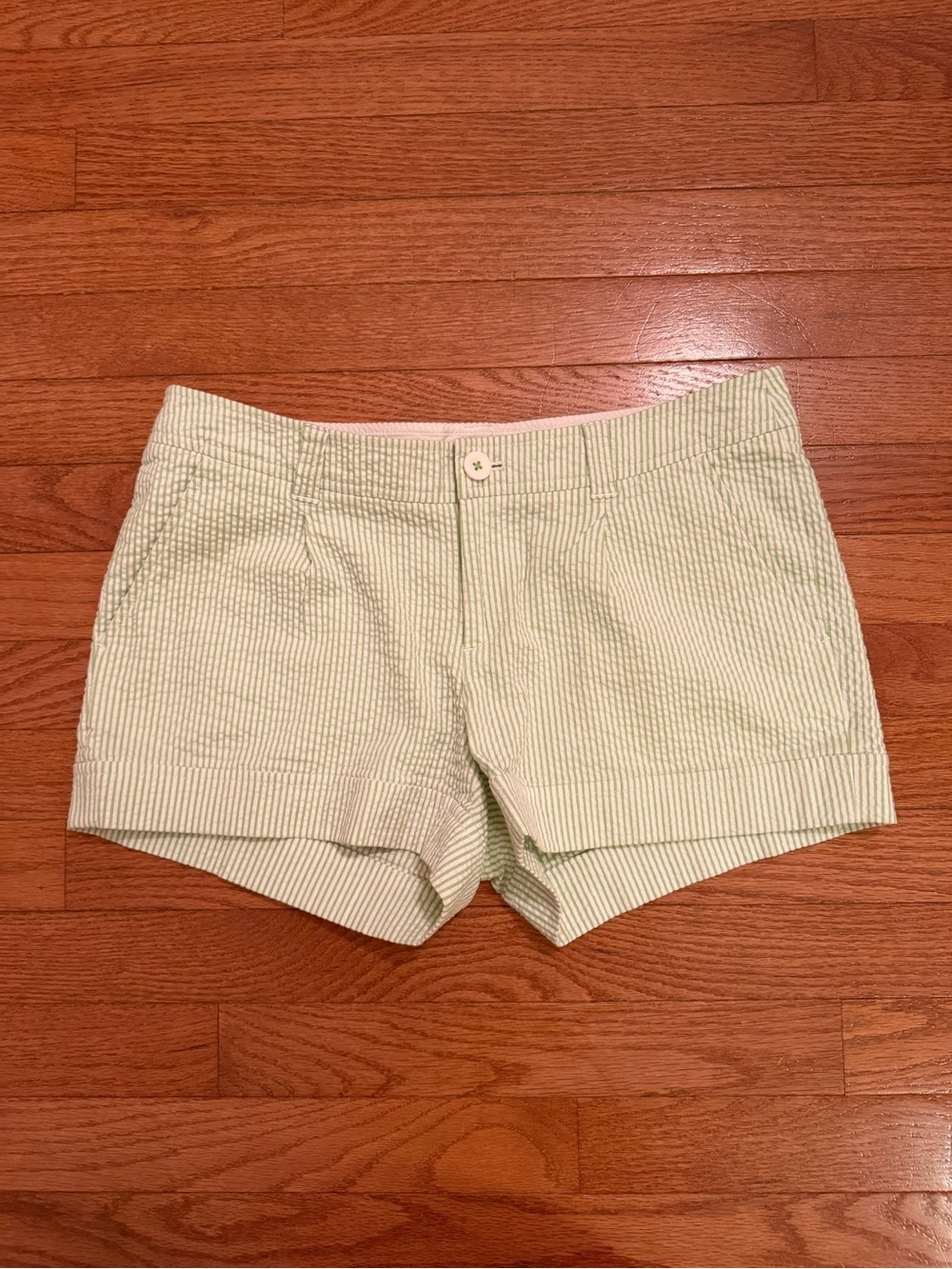 Lilly Pulitzer Palm Beach Fit Green and White Seersucker Shorts 6